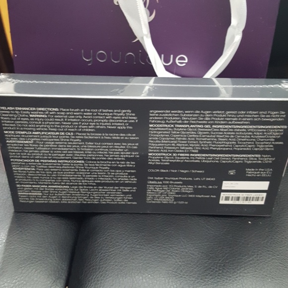 Younique 3D fiber lashes+ - Picture 2 of 2